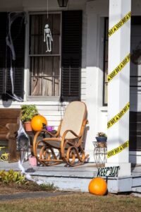 Halloween decorate for front porch