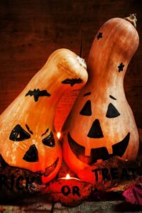 how to decorate indoor for halloween